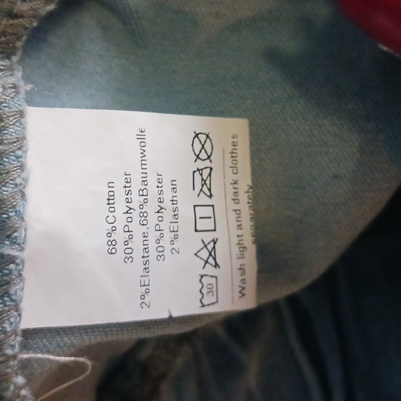 Denin mini skirt. ♥️ - Picture 3 of 3